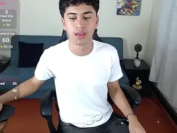 Stripchat Live Sex of Alancum7
