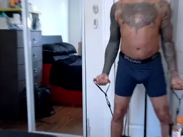 Stripchat Free Porn Cam of WyattBBC