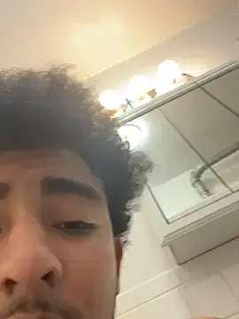 Stripchat Best live sex cam show of sr_luciano1