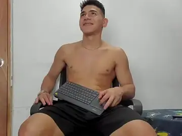 Stripchat Adult Video Chat of andrew_rose_