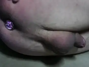 Stripchat Nude Webcam of SladkiYA