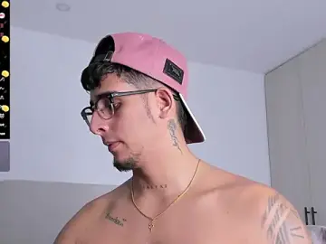 Stripchat Sex Chat of Iamcamilo__