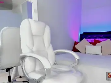 Stripchat Watch Live Sex Cams of Alex_cute77
