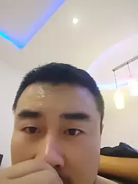 Stripchat Live Sex Cam of guozuo