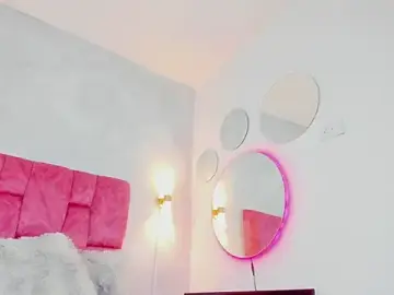 Stripchat Live Sex of adhara_smith_