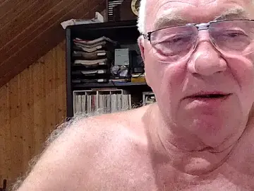 Stripchat Best Webcam of biggandybig