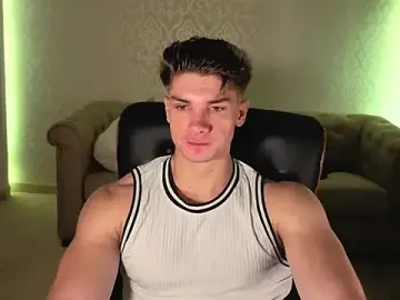 Stripchat Live Porn of MaxKaiden