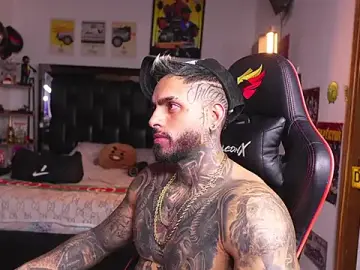 Stripchat Private Sex Chat of logan_hugh8