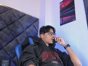 Stripchat Live Porn of LiamKron
