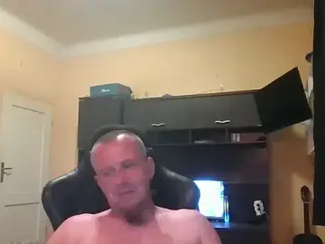Stripchat Live Porn of MrWhitePL