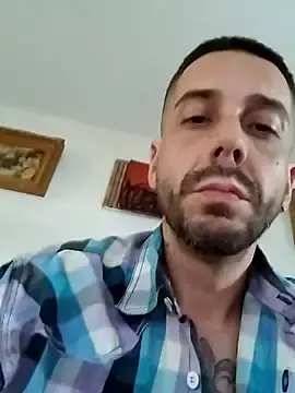 Stripchat Watch Live Sex Cams of LoGanDiamond