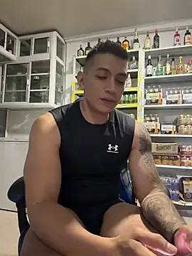 Stripchat Free Live Porn of OliverWest04
