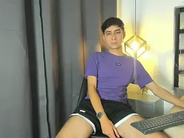 Stripchat Live Porn of Alantaylorr_