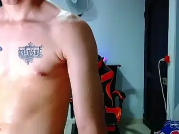 Stripchat Adult Webcam of ADAM_HOT