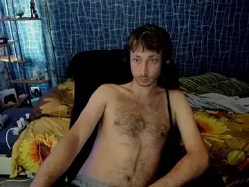 Stripchat Sex Cam of CuteBoy228