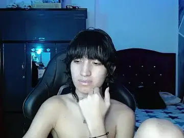 Stripchat Watch Live Sex Cams of littlextreme