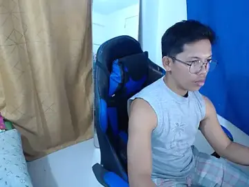 Stripchat Live Sex Cam of holly_oreo