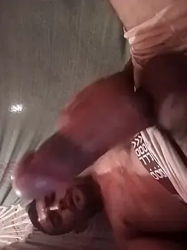 Stripchat Live Sex of lucaspauzudo