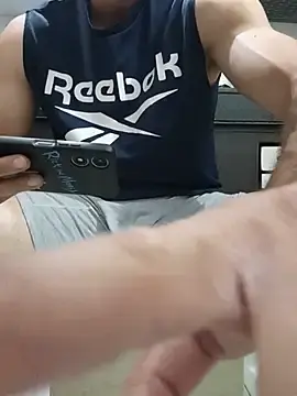 Stripchat Watch Live Sex Cams of Racso100