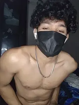 Stripchat Free Porn Cam of roxiii_