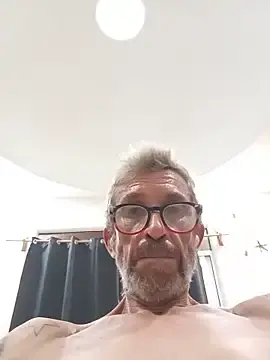 Stripchat Watch Live Sex Cams of chris-sbh11