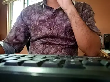 Stripchat Free Porn Cam of genuine_banana