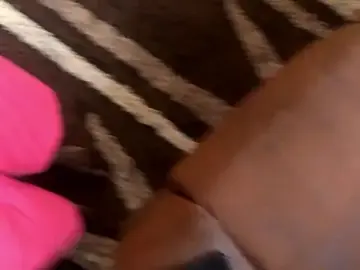 Stripchat Live Sex of BIG_DICK_BOOGIE