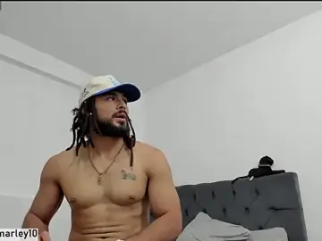 Stripchat Free Porn Cam of Louis_marley__