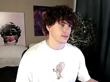 Stripchat Free Porn Cam of TylerGibson