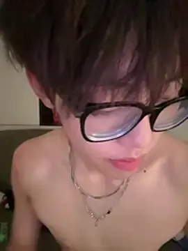 Stripchat Live Porn of Ethan_64724
