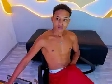 Stripchat Nude Webcam of RafaelVander
