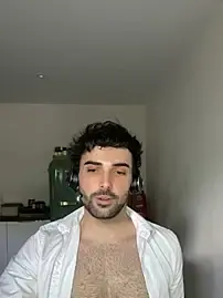 Stripchat Live Sex Cam of eauminerale