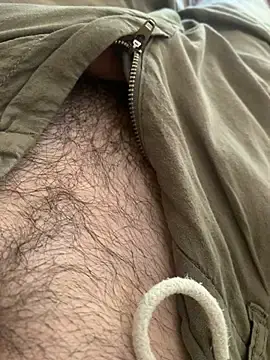 Stripchat Live Sex of MuzzyFacing