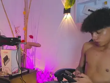 Stripchat Watch Live Sex Cams of _taylor_black