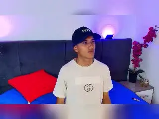 Xlovecam Free Porn Cam of AlanColthon