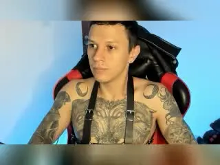 Xlovecam Free Live Porn of MasterDaveExtreme