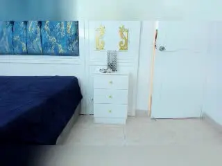 Xlovecam Adult Webcam of AlannaAndJames