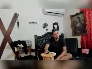 Xlovecam Watch Live Sex Cams of JadeAndBob