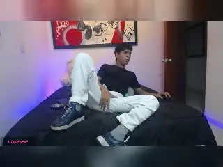 Xlovecam Free Porn Cam of AndressDean