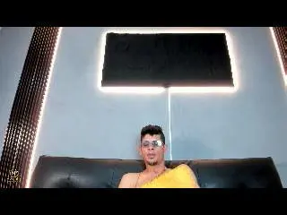 Xlovecam Adult Video Chat of SexSauvage69