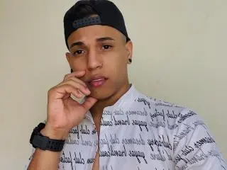 Xlovecam Sex Chat of Yoximanuelprime