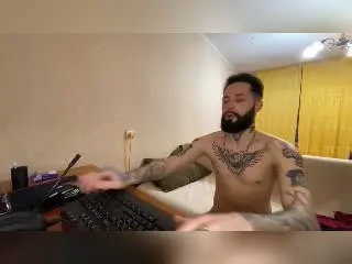 Xlovecam Live Sex Cam of MikeAndAnna