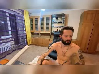 Xlovecam Sex Cam of MikeAndAnna