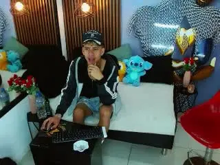 Xlovecam Best live sex cam show of SkinnyCuteAlyer