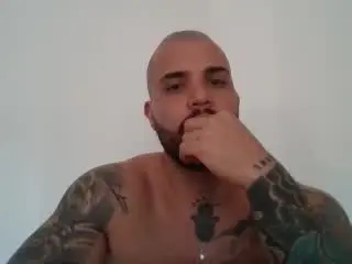 Xlovecam Sex Chat of MedellynDark