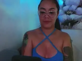 Xlovecam Adult Webcam of MikeAndLunaa