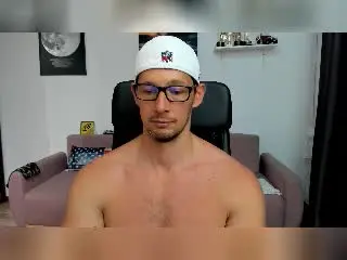 Xlovecam Live Sex of BrutusK