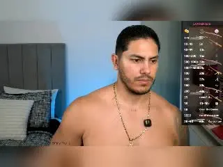 Xlovecam Live Sex of OwenPierce