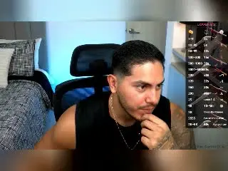 Xlovecam Live Sex of OwenPierce