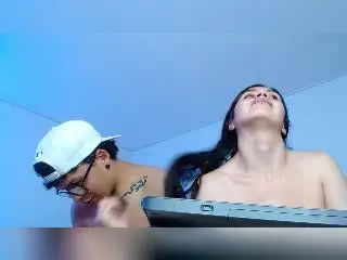 Xlovecam Nude Webcam of BonnyBonss
